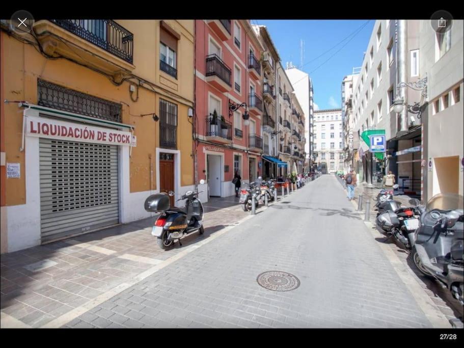 Ttdssa Cervantes Street - Parking In Valencia Midtown Eksteriør bilde